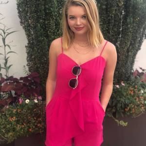 Meet your Posher, Caitlyn